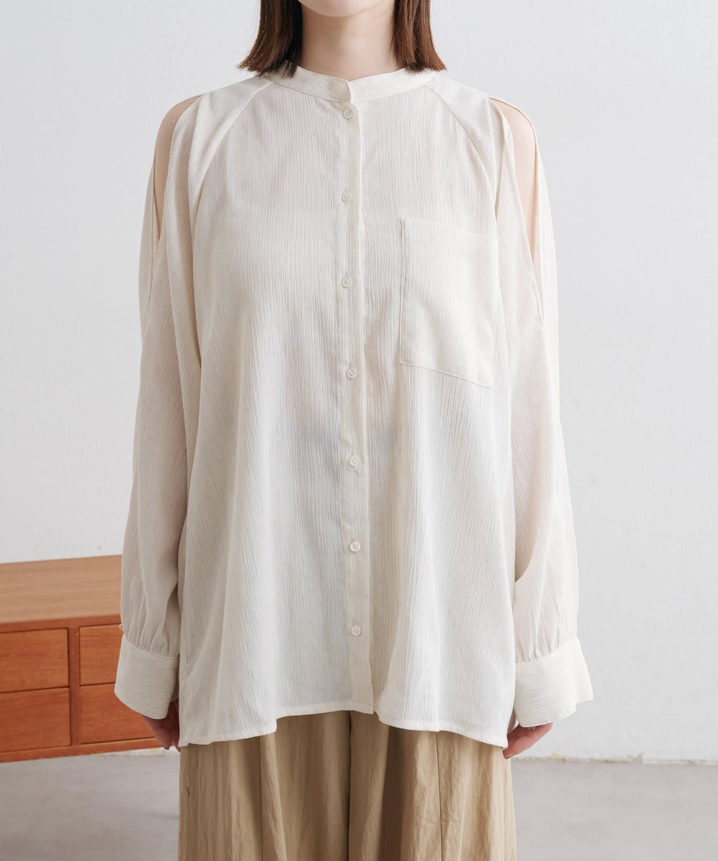 優雅露肩開衩襯衫