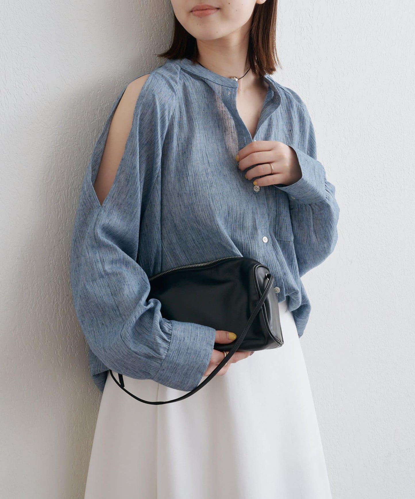 優雅露肩開衩襯衫