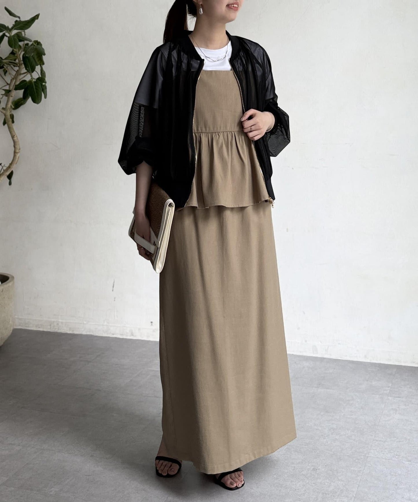 【搭配力出眾】【成熟可愛體型修飾】吊帶連衣裙×緊身裙