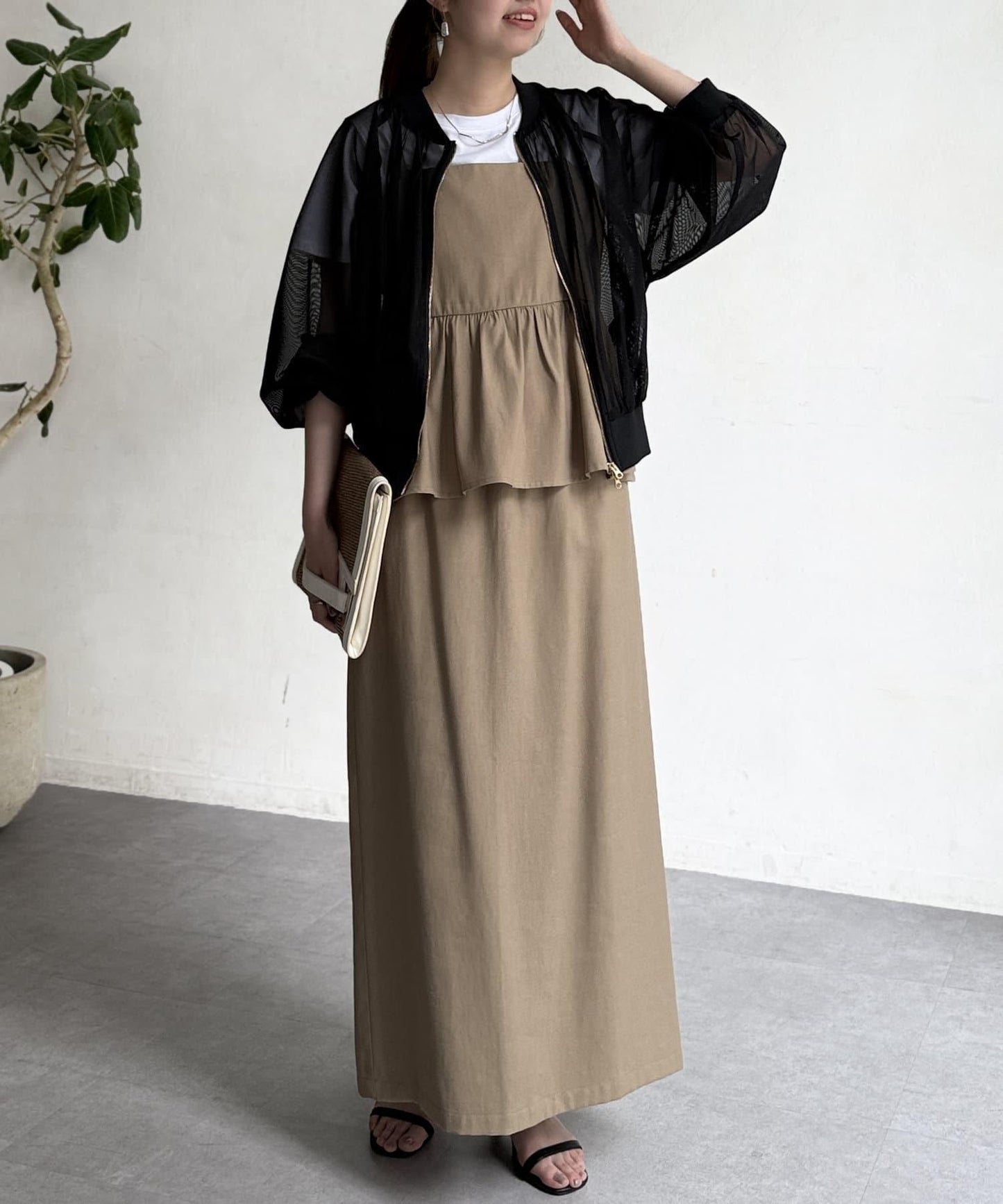 【搭配力出眾】【成熟可愛體型修飾】吊帶連衣裙×緊身裙