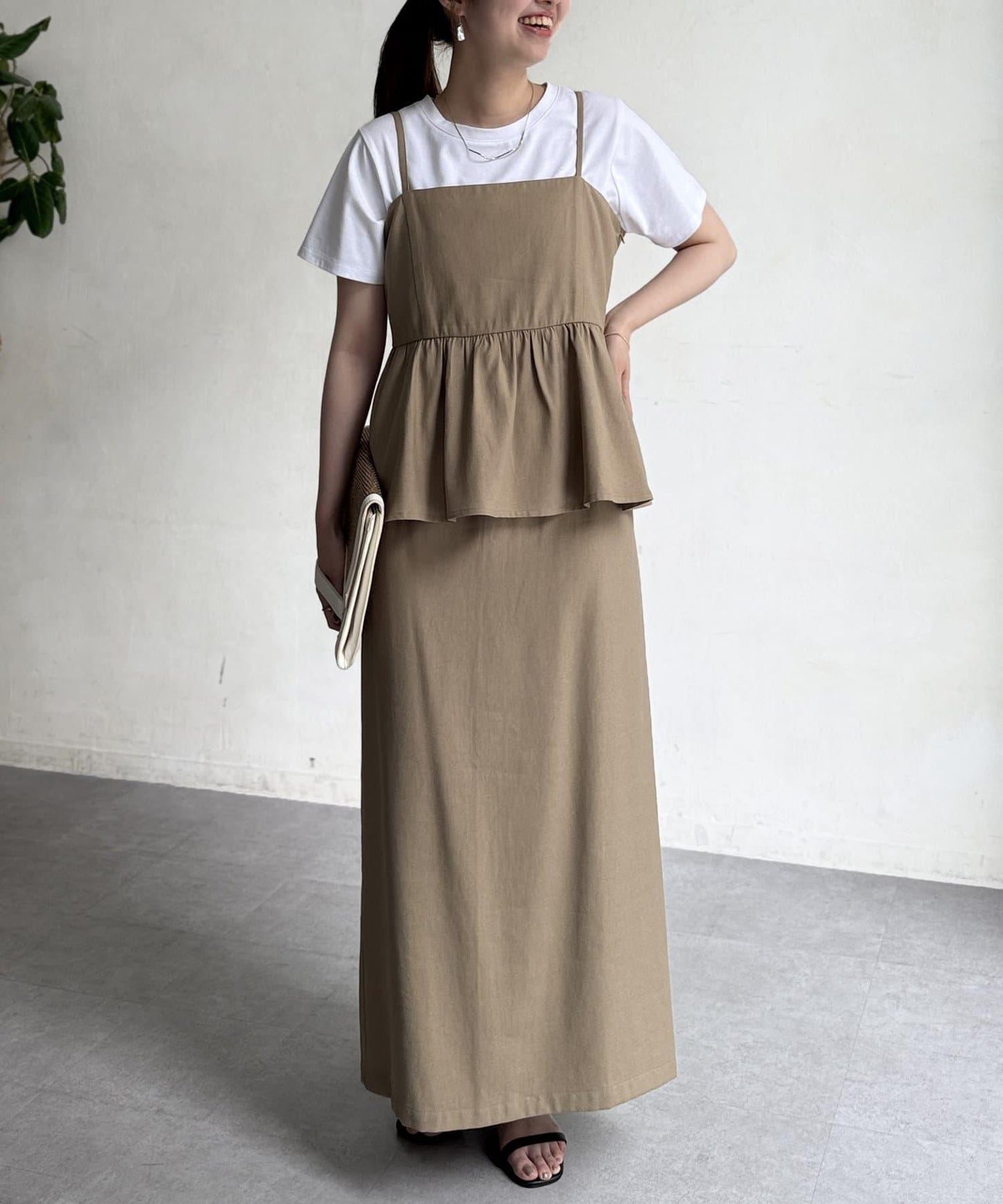 【搭配力出眾】【成熟可愛體型修飾】吊帶連衣裙×緊身裙