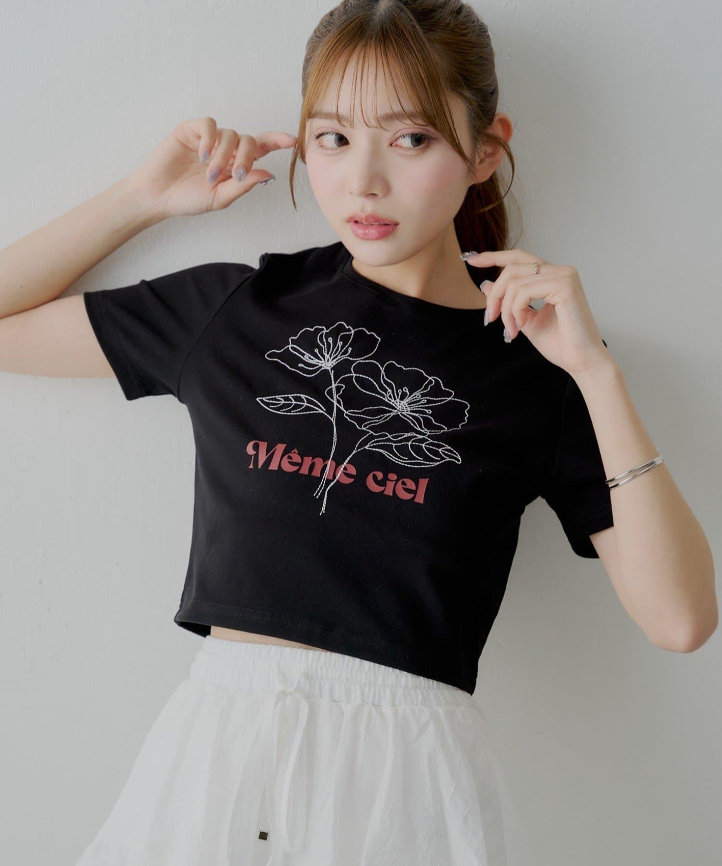 花朵刺繡小T恤
