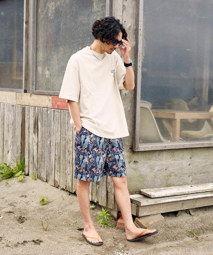 反面內側週日司機俱樂部T恤