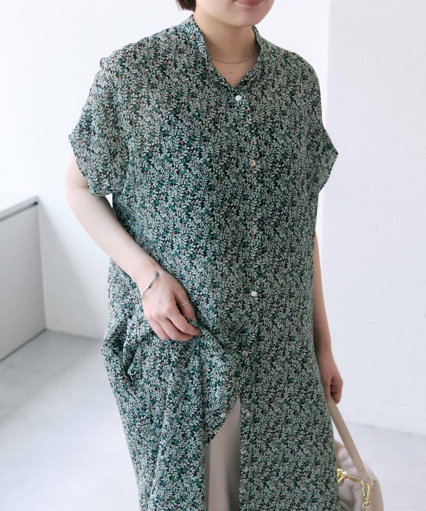 《可當外套穿/花紋/植物圖案/緞面印花》前開扣連衣裙【SUM1 STYLE(斯密風格)】