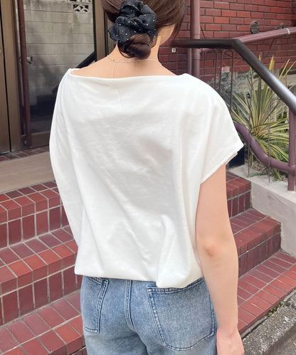 《健康肌露膚》法式短袖露肩衛衣