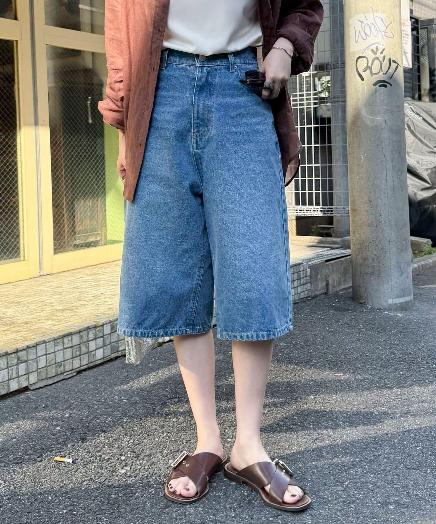 牛仔短褲