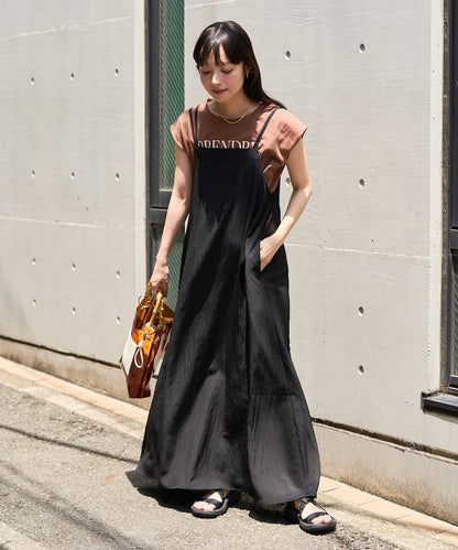 <接觸冷感>夏季涼爽 後蝴蝶結吊帶連衣裙