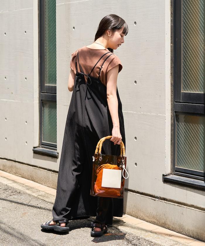 <接觸冷感>夏季涼爽 後蝴蝶結吊帶連衣裙