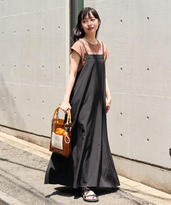 <接觸冷感>夏季涼爽 後蝴蝶結吊帶連衣裙
