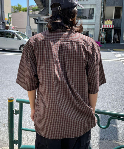 大口袋短袖襯衫