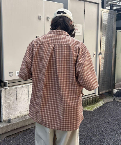 大口袋短袖襯衫