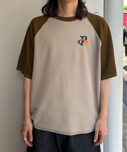 一點刺繡拉鍊拉桿圓領保暖短袖T恤