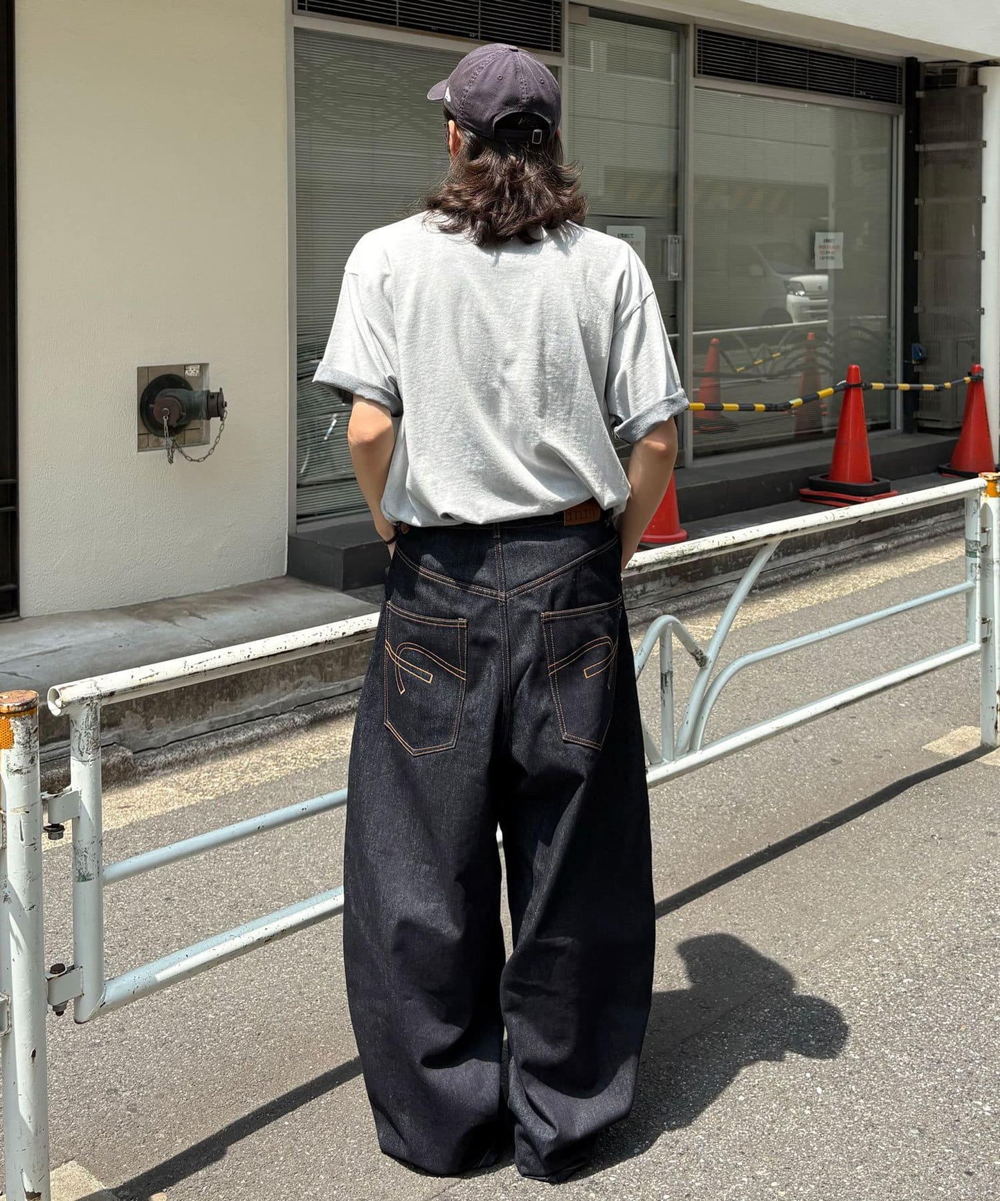 超級淡彩刺繡T恤