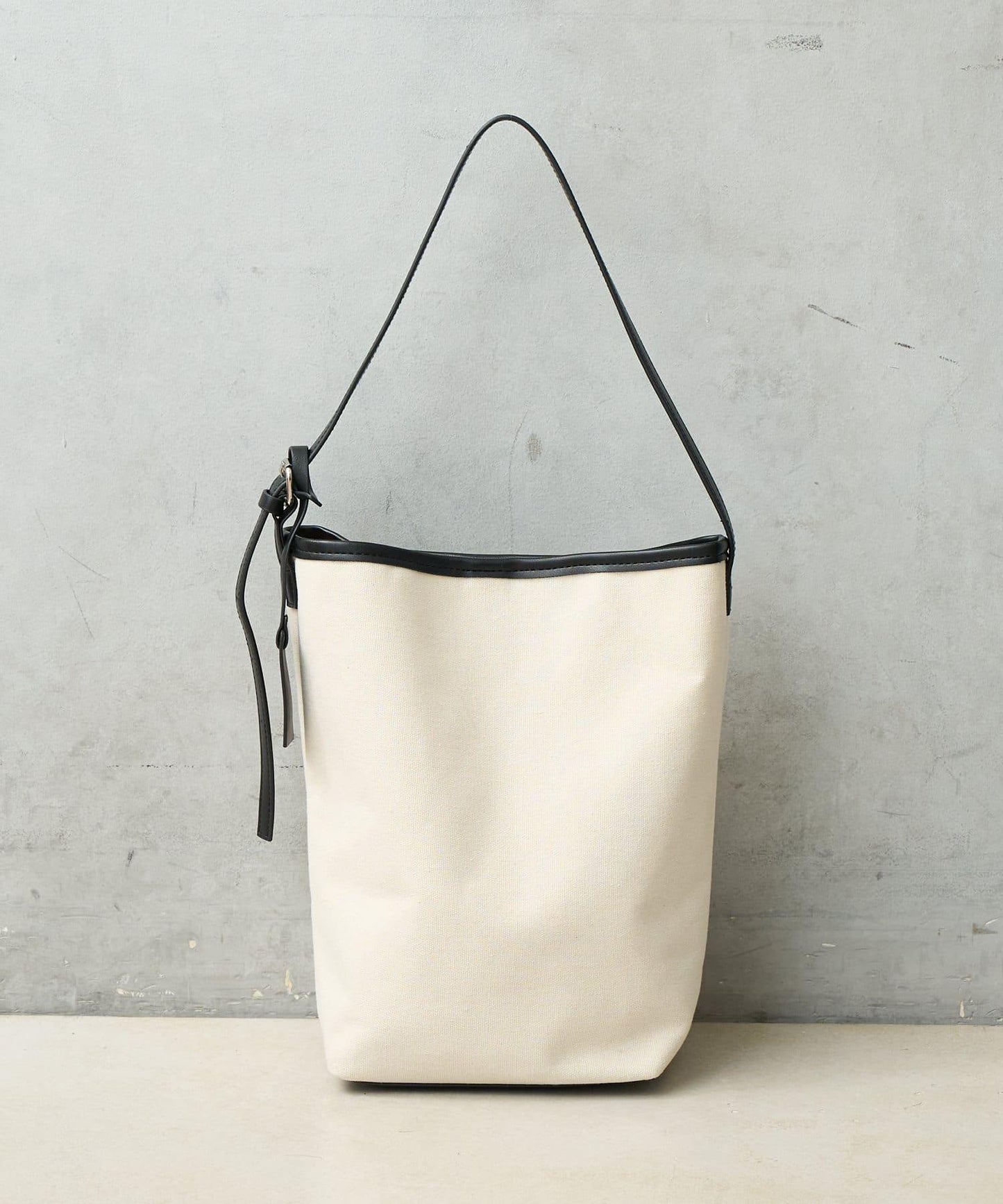 帆布桶型手提包