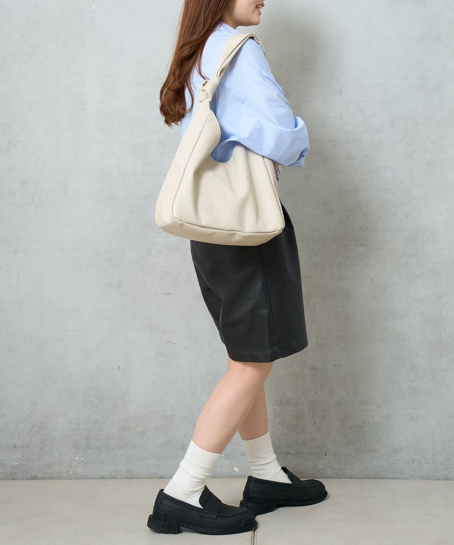 仿皮單肩包 三角形