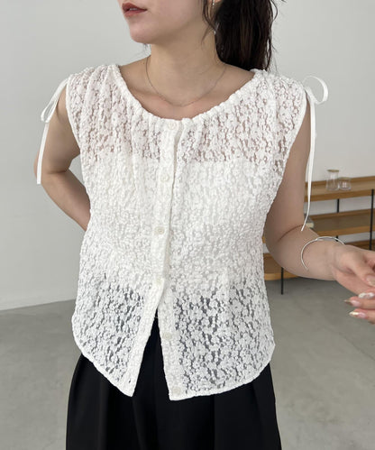 【本季流行單品】蕾絲蝴蝶結襯衫