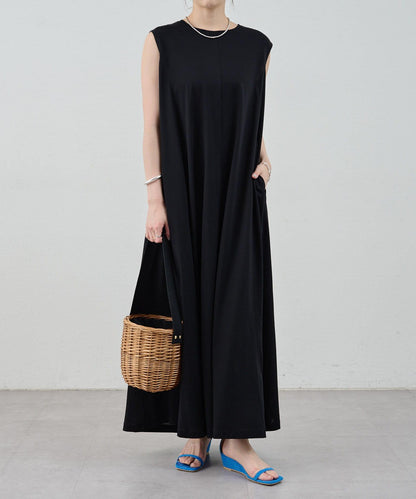 荷葉邊N/S連衣裙