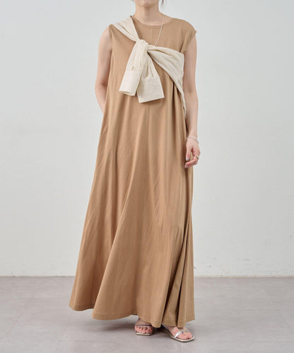 荷葉邊N/S連衣裙