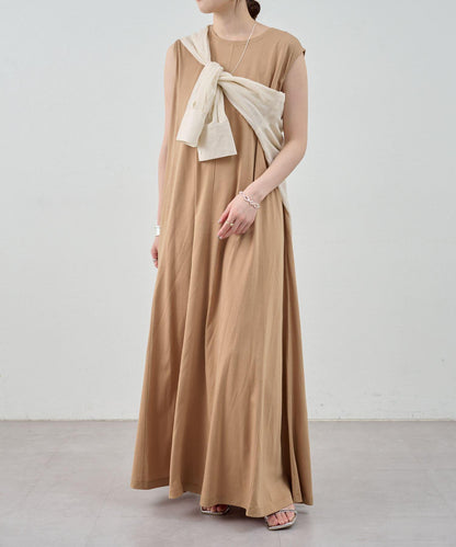 荷葉邊N/S連衣裙