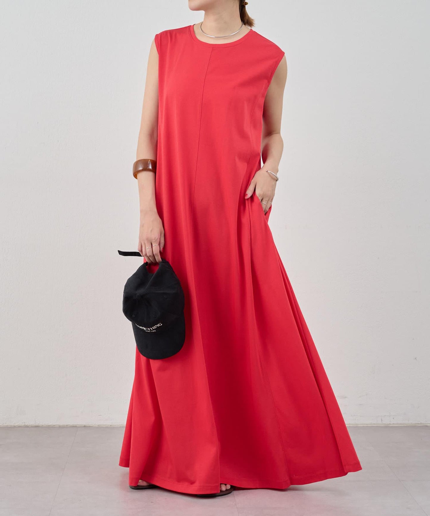 荷葉邊N/S連衣裙