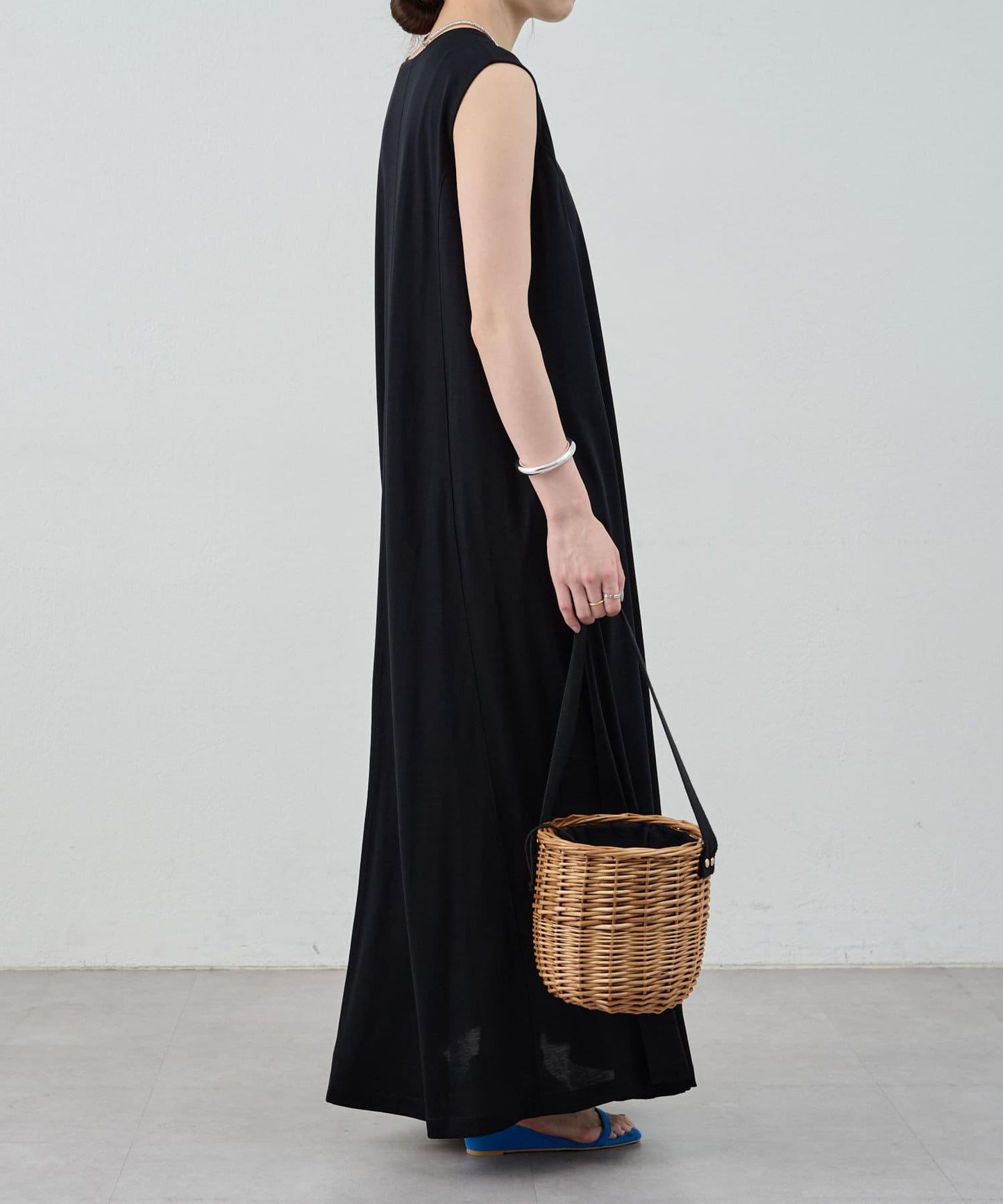 荷葉邊N/S連衣裙