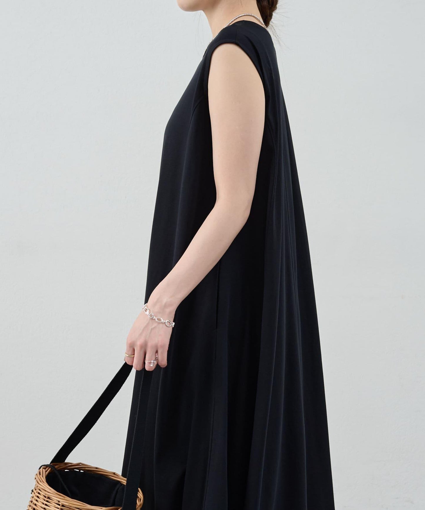 荷葉邊N/S連衣裙