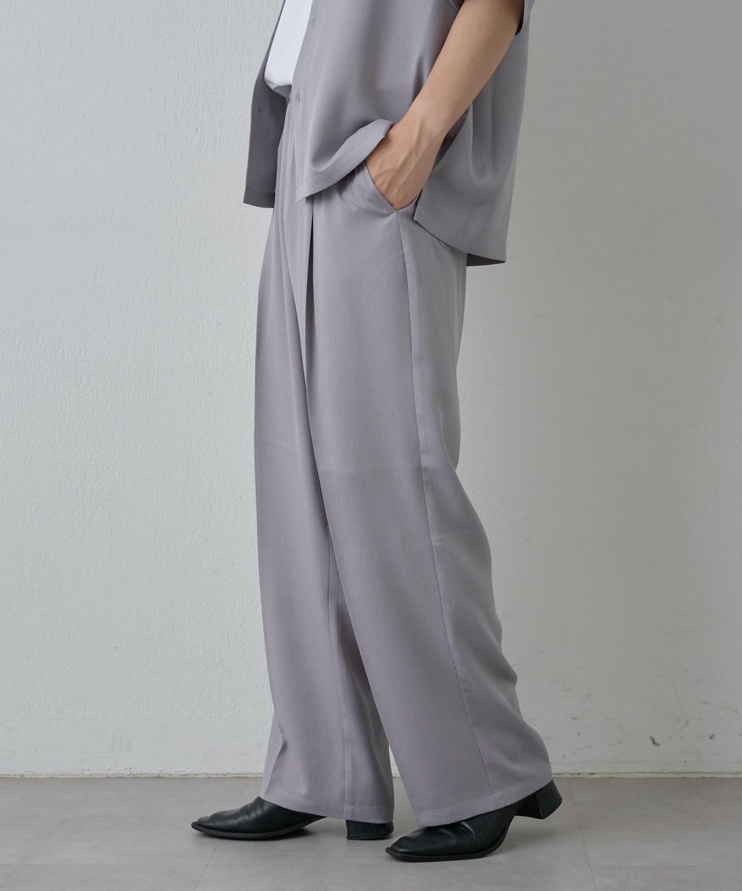 【套裝搭配】淡雅龍易西褲