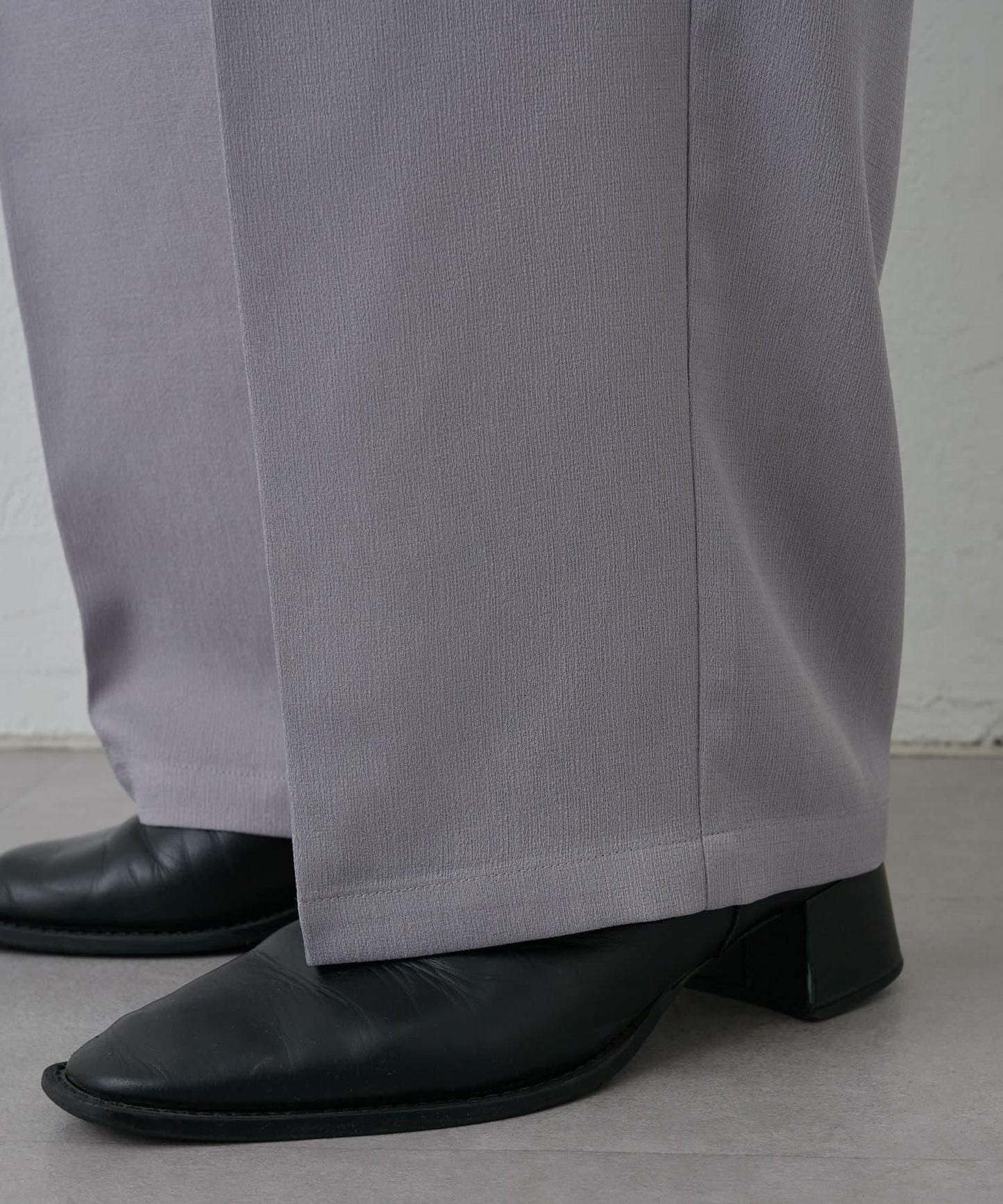 【套裝搭配】淡雅龍易西褲