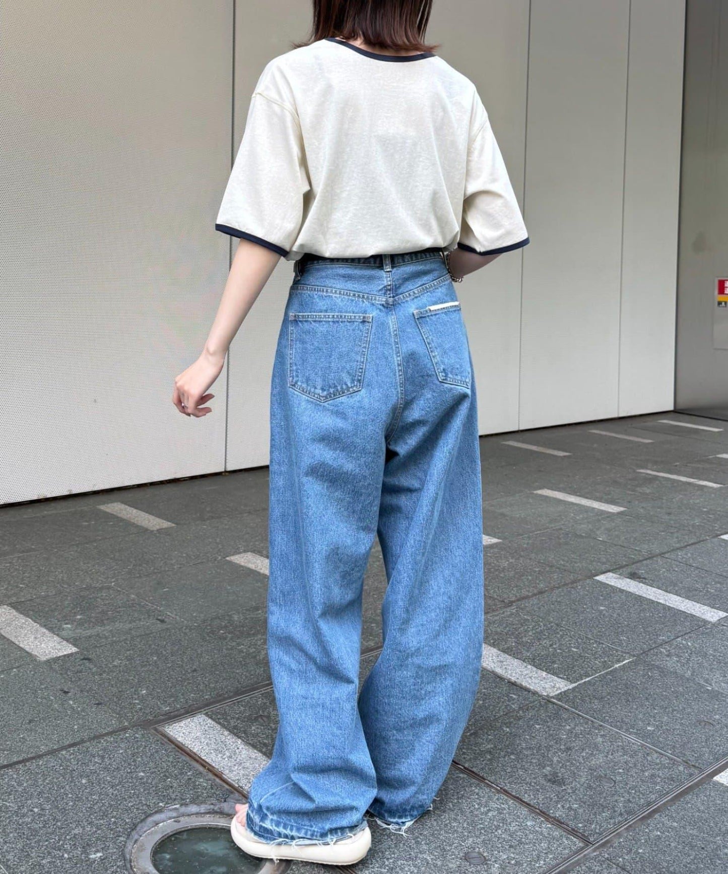 透視細條紋LOGO刺繡環領T恤