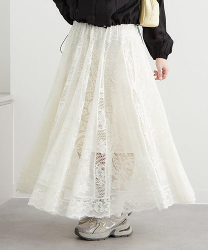 《春季流行關鍵詞“lace”》蕾絲拼接飄逸裙