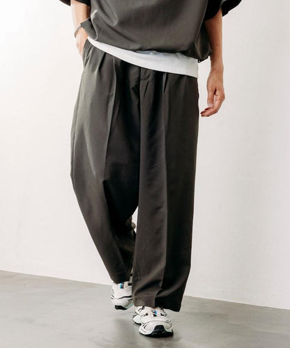 Reflax 功能性材料 寬鬆剪裁 輕鬆 休閒褲