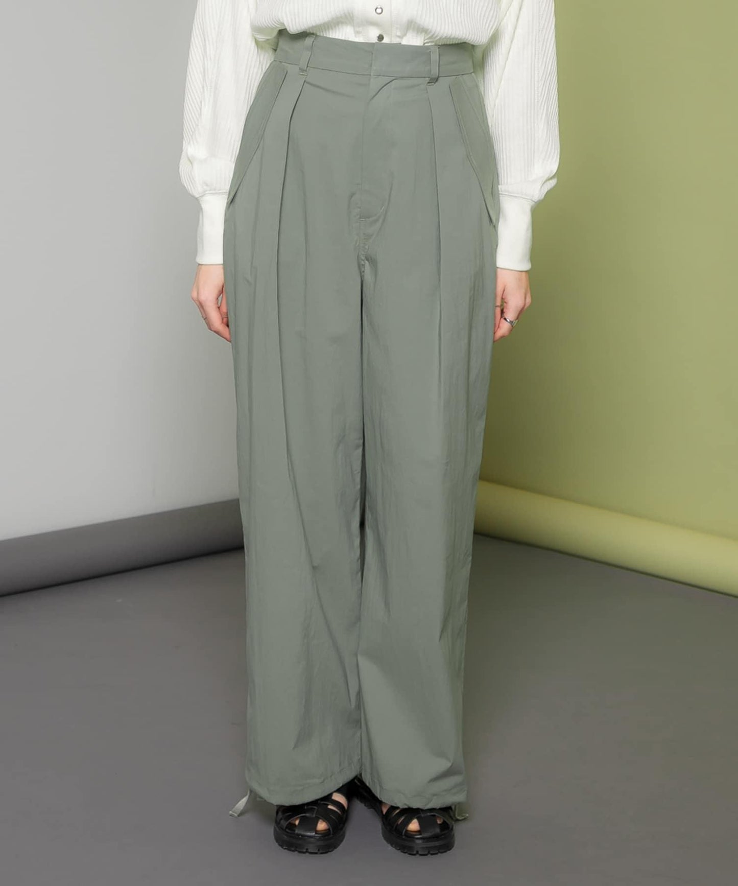 抽繩下襬工裝褲