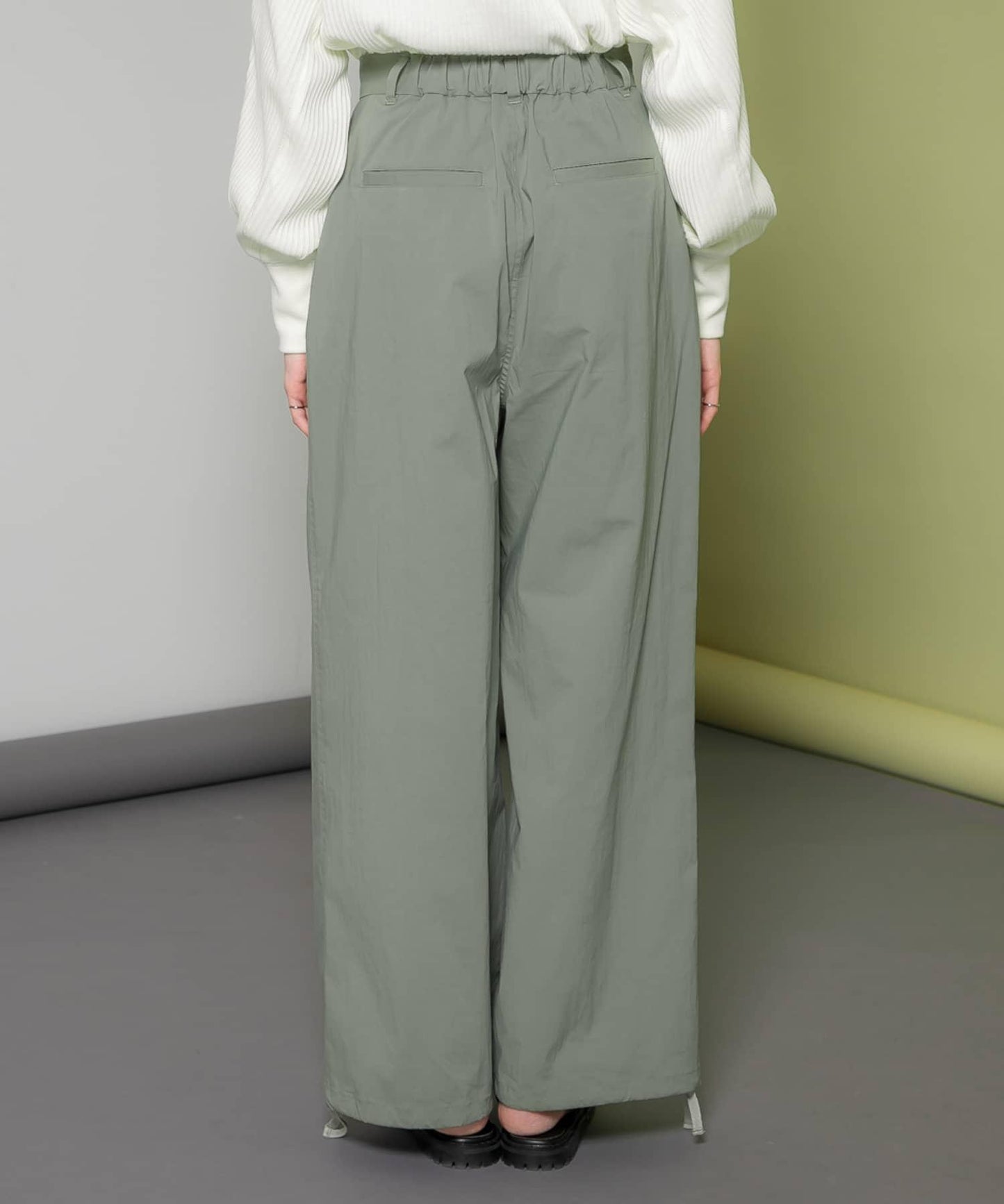 抽繩下襬工裝褲