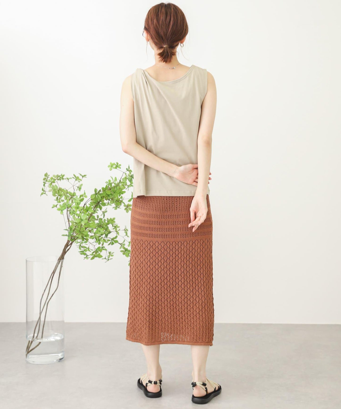 『UR TECH』扭結單肩不對稱上衣