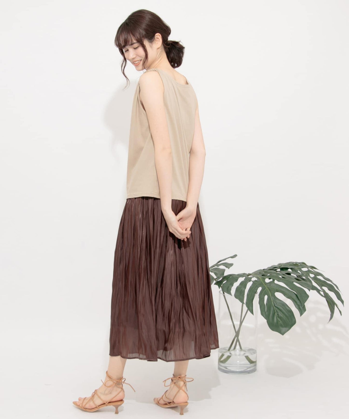 『UR TECH』扭結單肩不對稱上衣