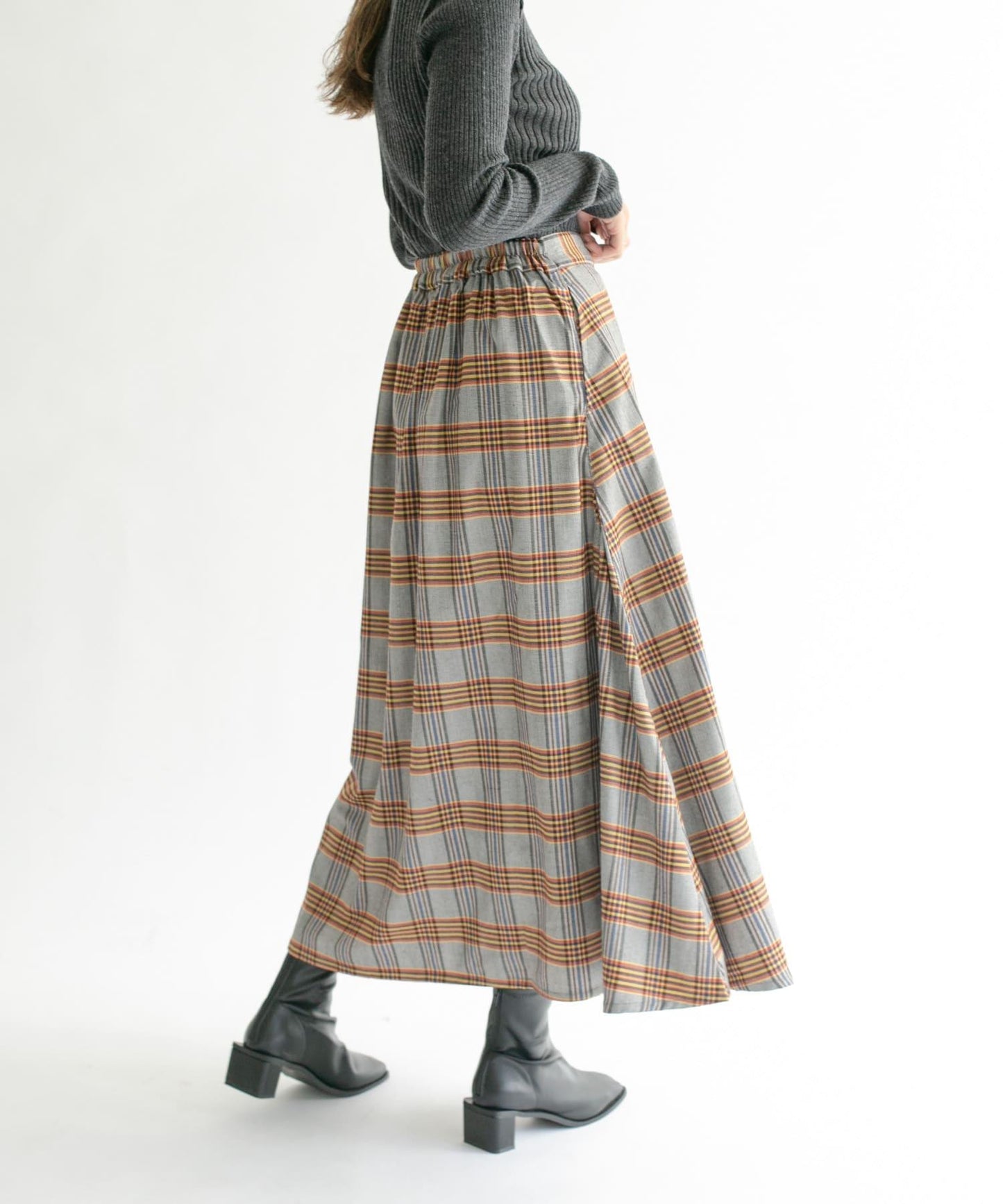 格紋高腰喇叭長裙