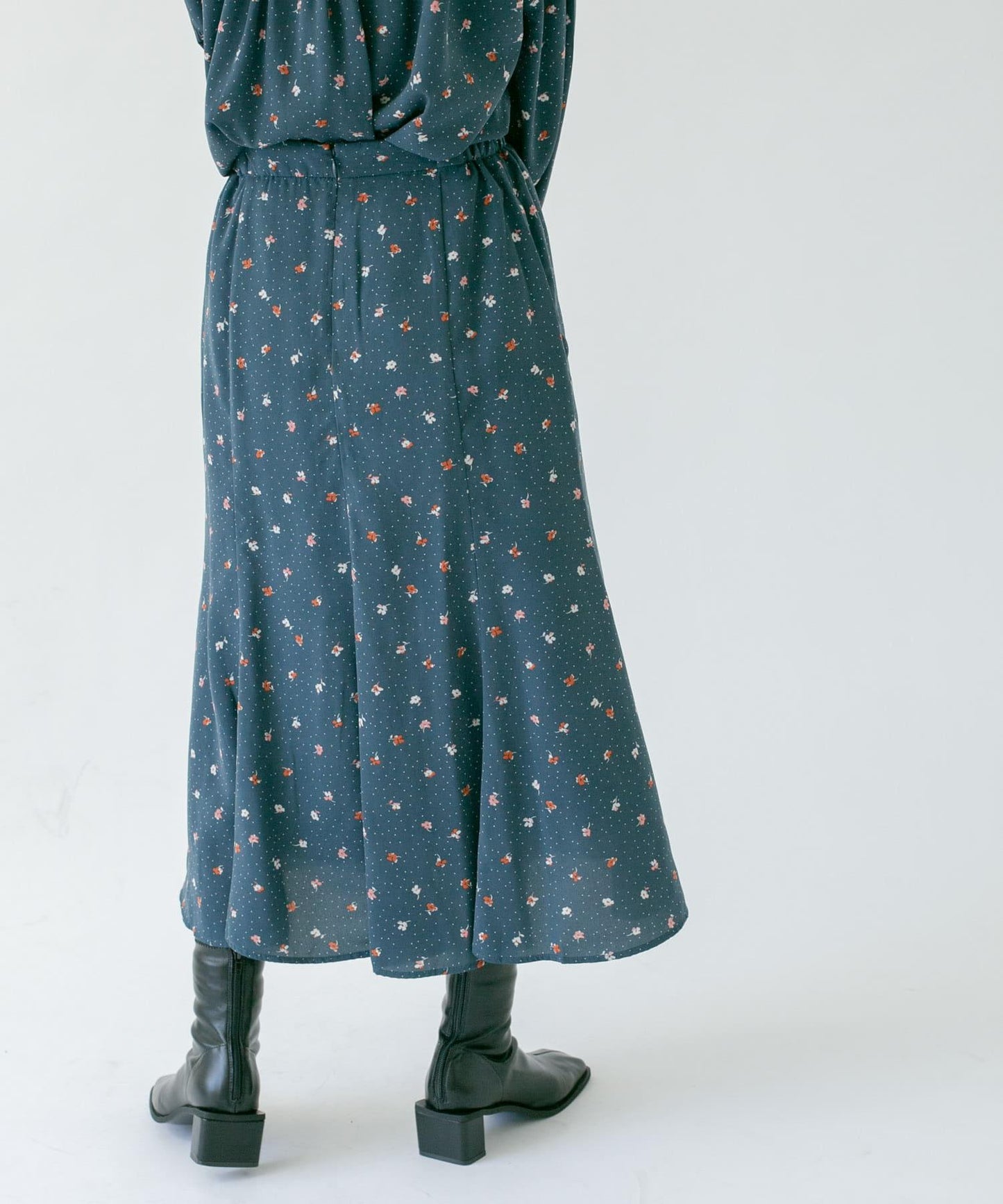 波點花卉美人魚裙