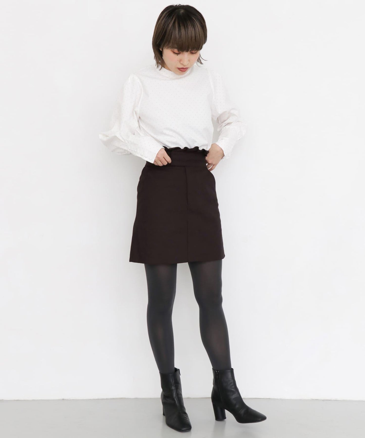 高腰荷葉邊迷你裙