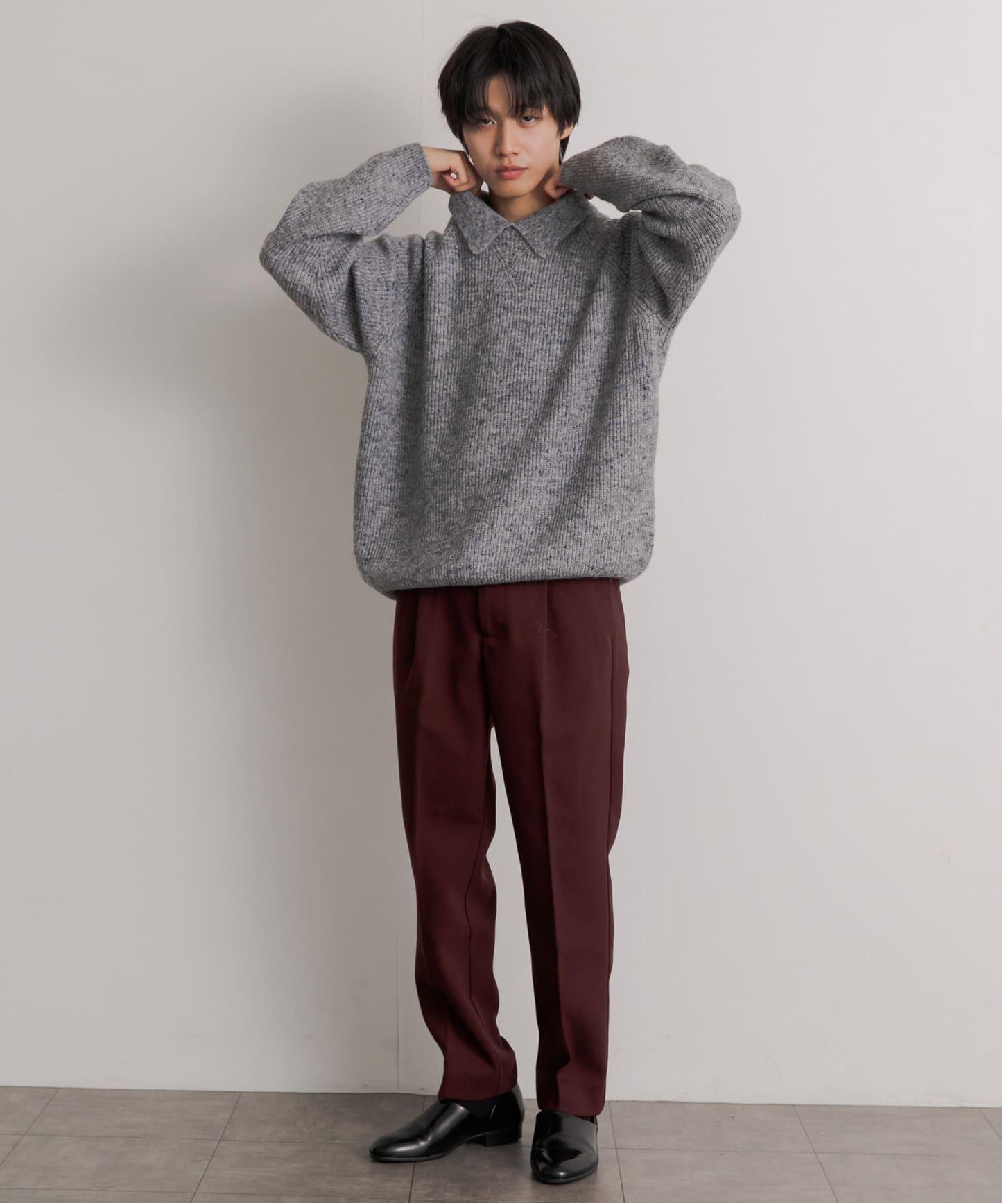 硬挺斜紋中線直筒褲