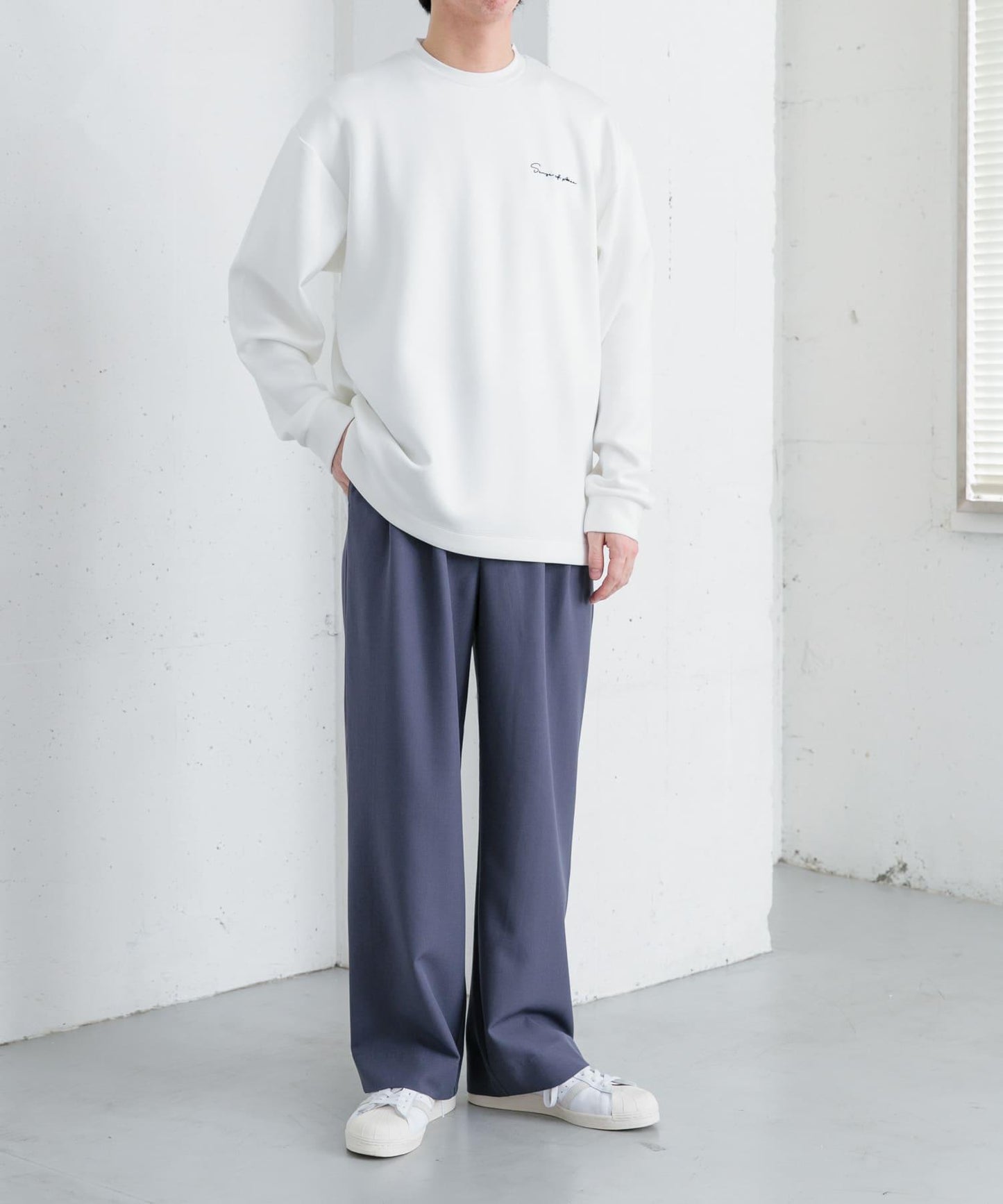 『イージーケア』雙褶寬鬆長褲