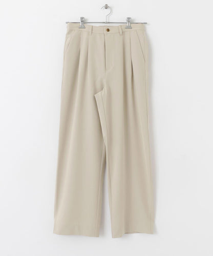 『イージーケア』雙褶寬鬆長褲