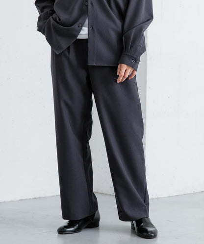 『イージーケア』雙褶寬鬆長褲