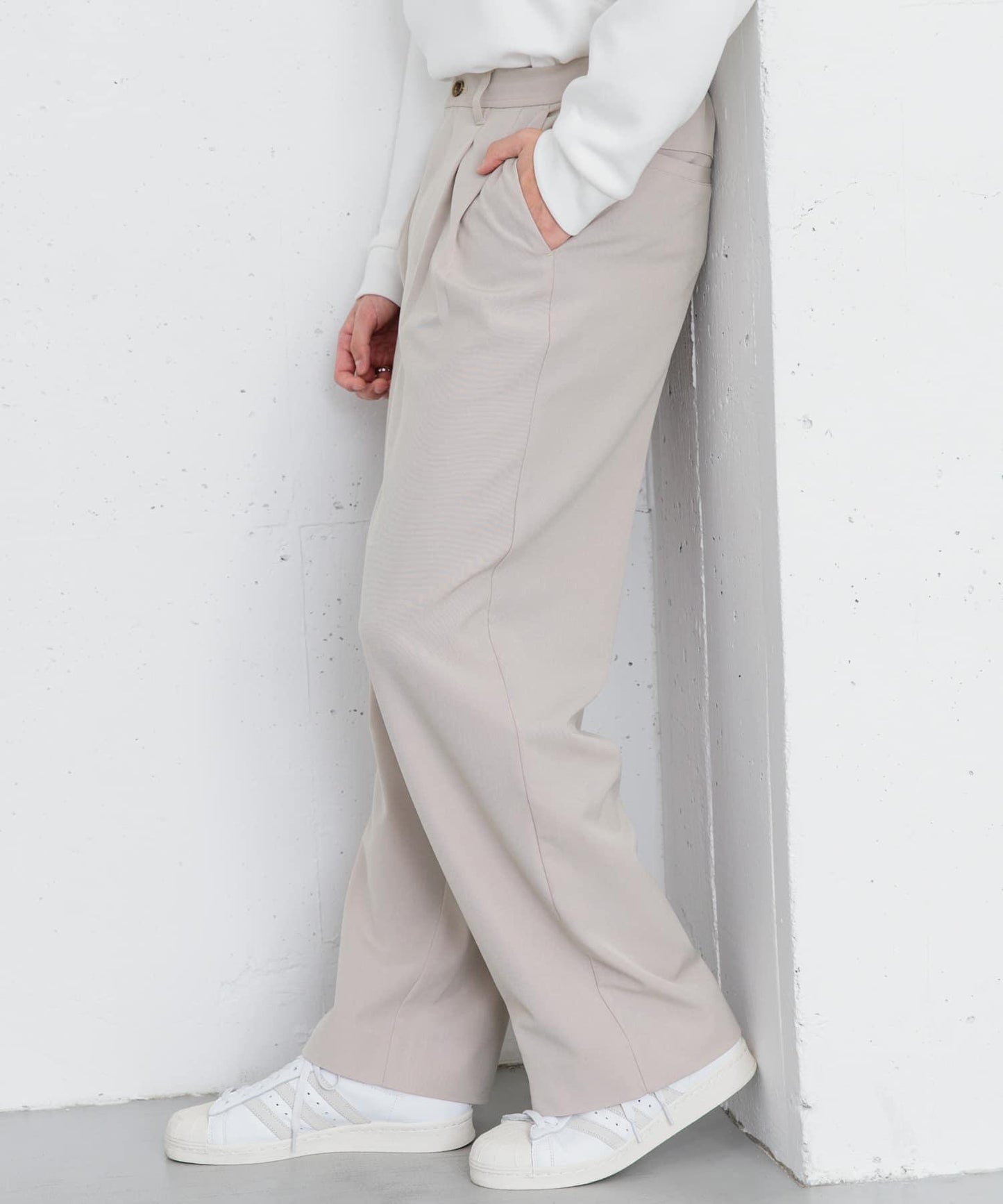 『イージーケア』雙褶寬鬆長褲