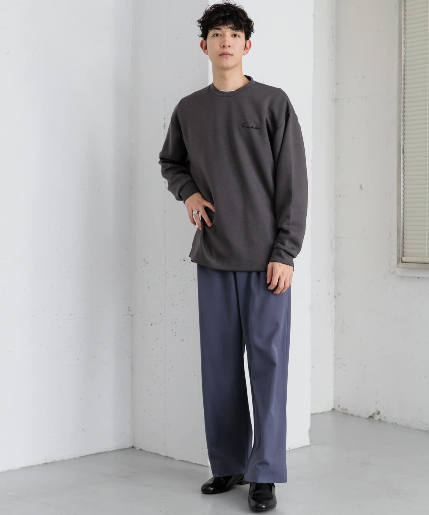 『イージーケア』雙褶寬鬆長褲