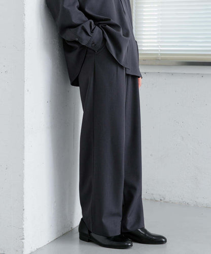 『イージーケア』雙褶寬鬆長褲