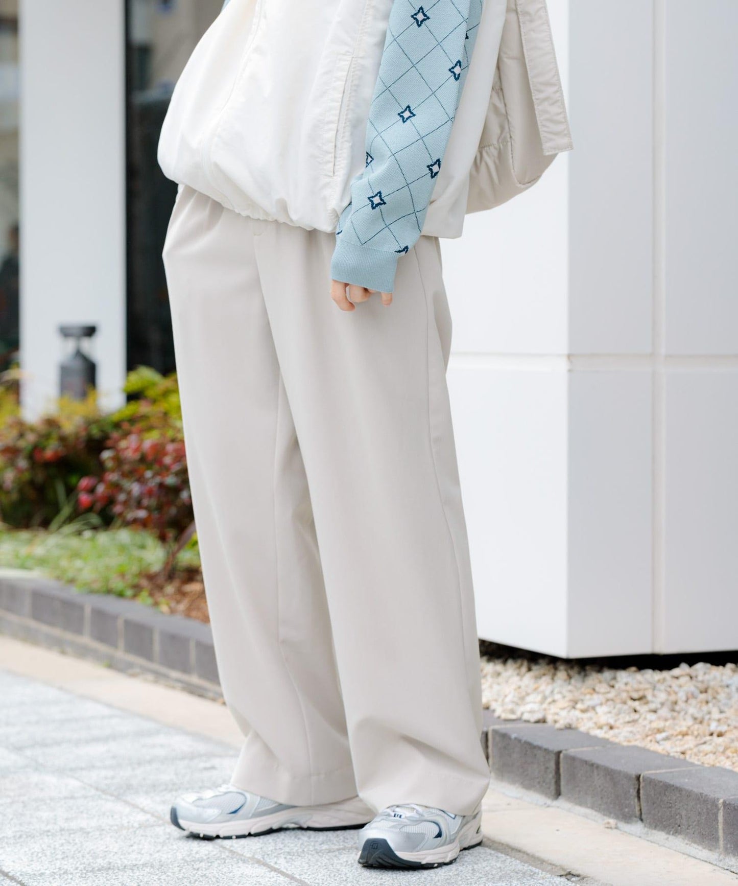 『イージーケア』雙褶寬鬆長褲