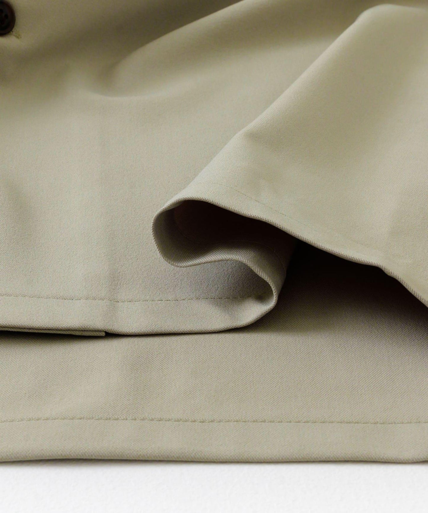 中性款開領寬鬆襯衫（五分袖）