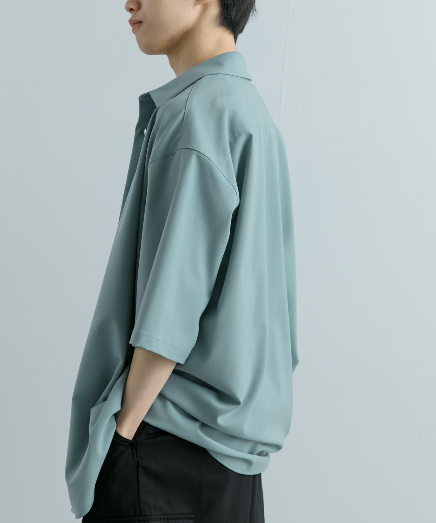 中性款超寬鬆五分袖襯衫