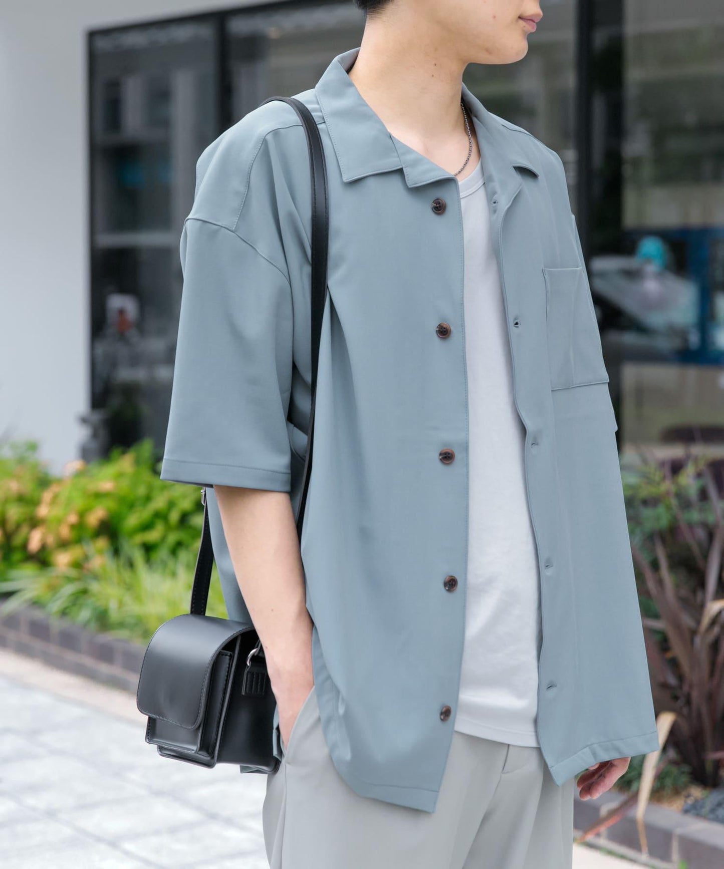 中性款開領寬鬆襯衫（五分袖）