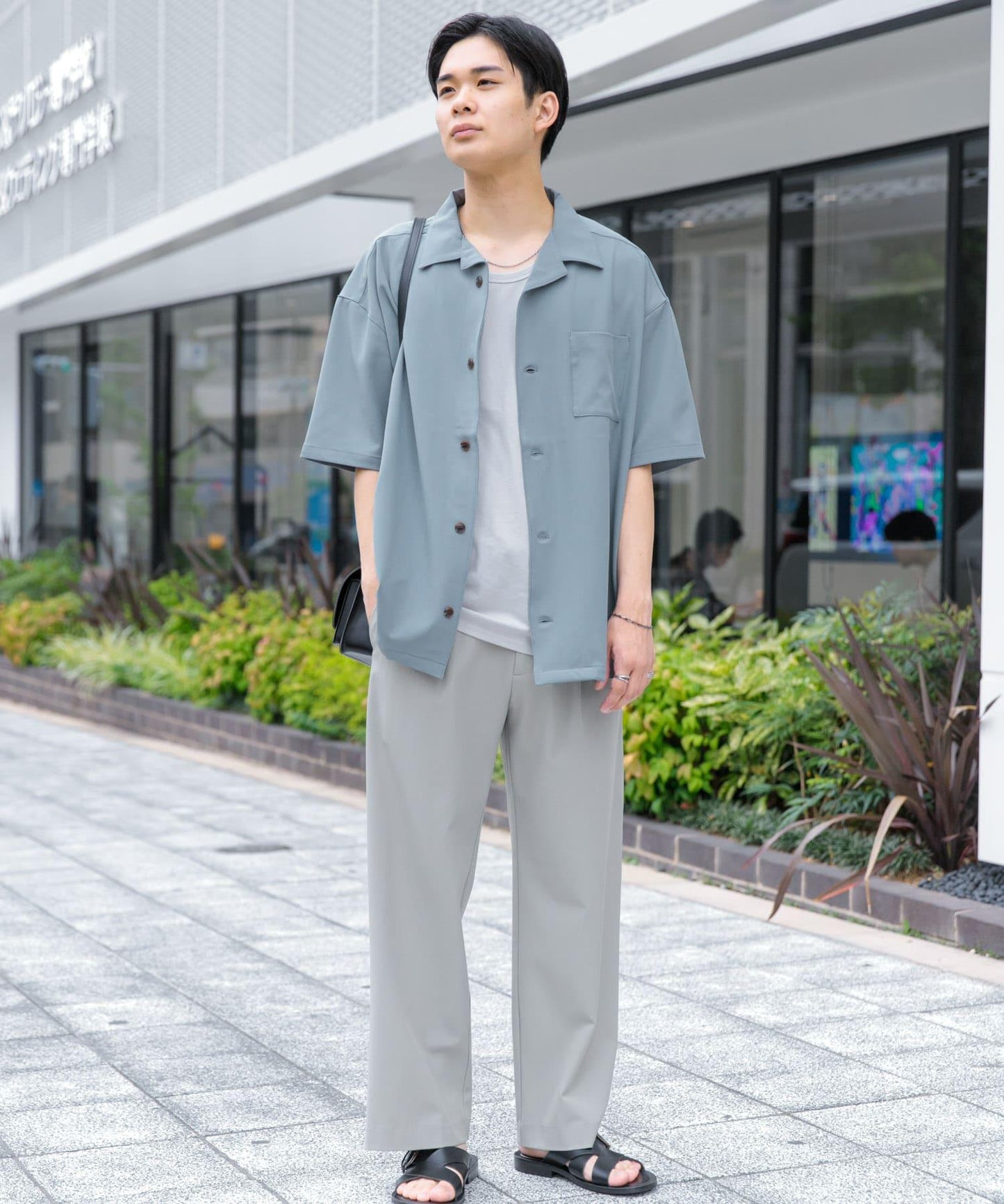 中性款開領寬鬆襯衫（五分袖）